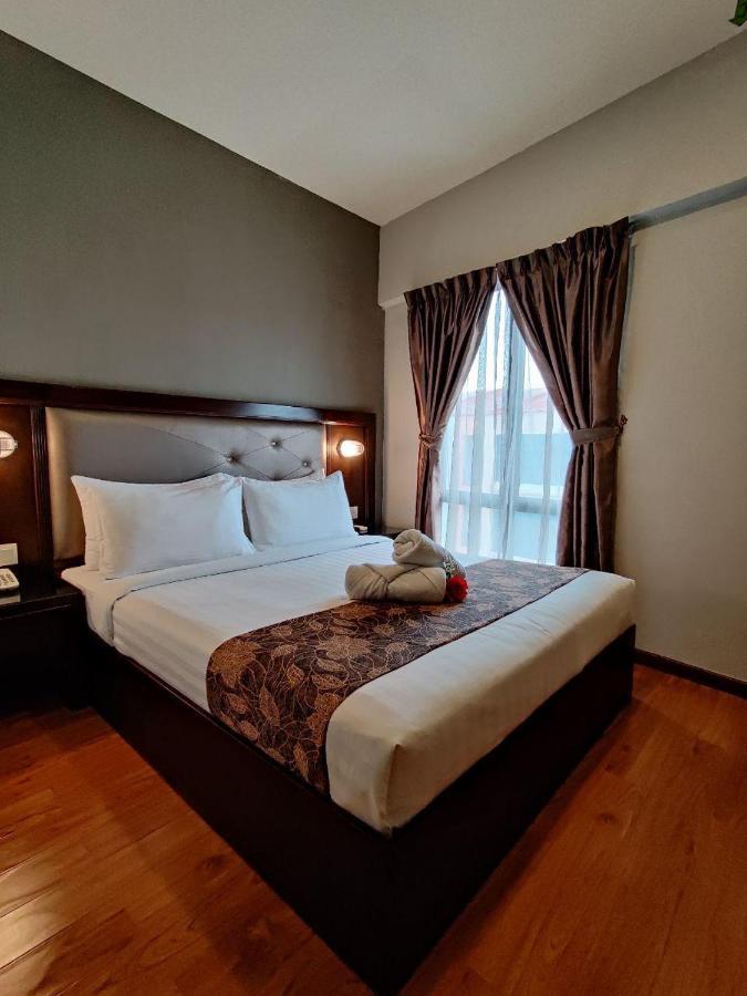 Castello Hotel Кулаи Экстерьер фото